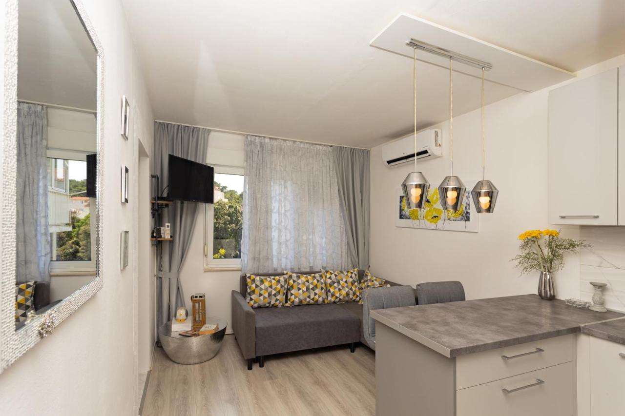 Apartman Nina Хвар Екстериор снимка