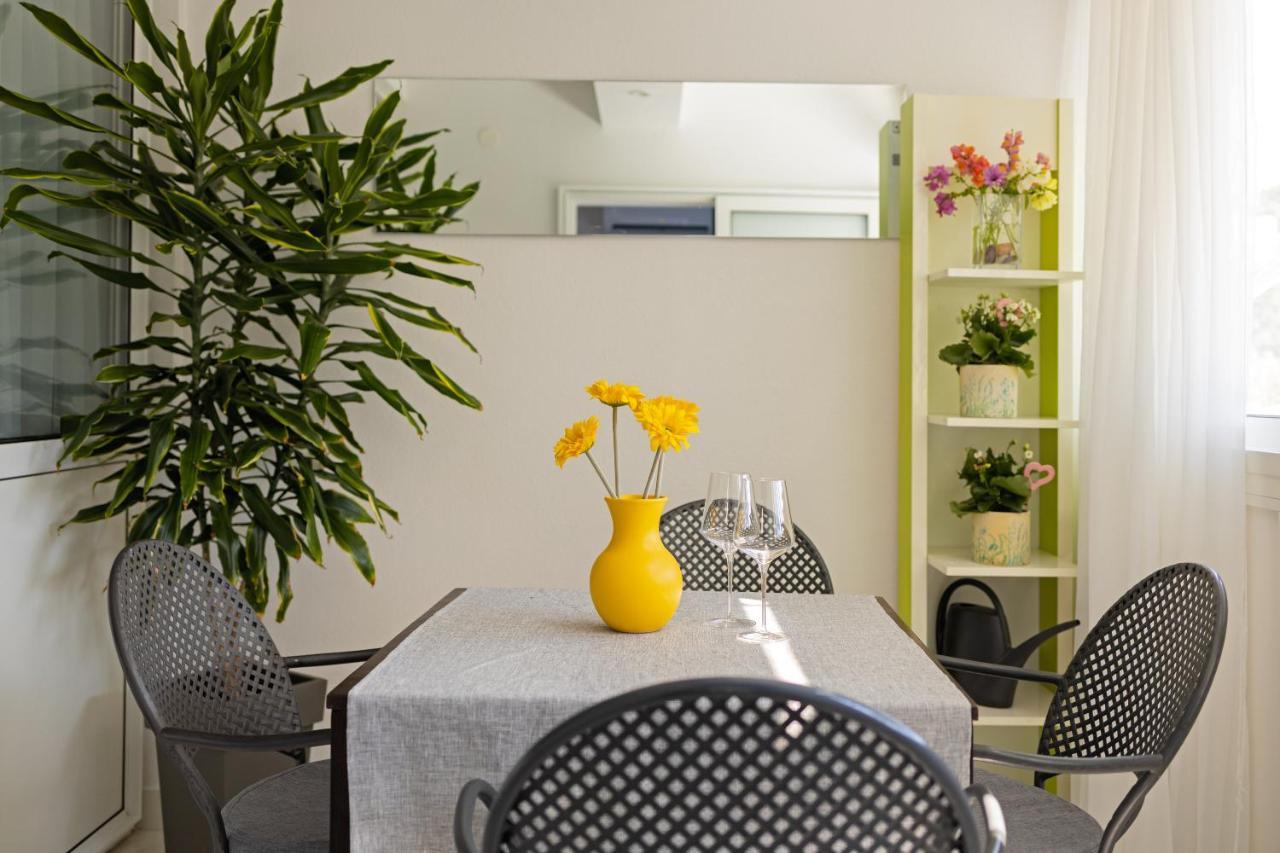 Apartman Nina Хвар Екстериор снимка